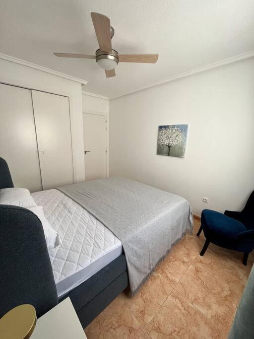 Cozy Apartment 5 Mins To Beach Торевьиа Экстерьер фото
